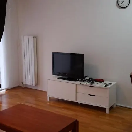 1 Apartment